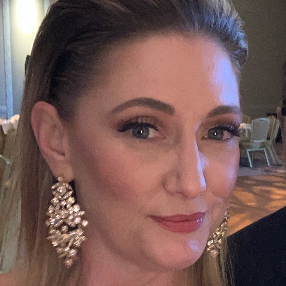 Meet your Posher, Carey